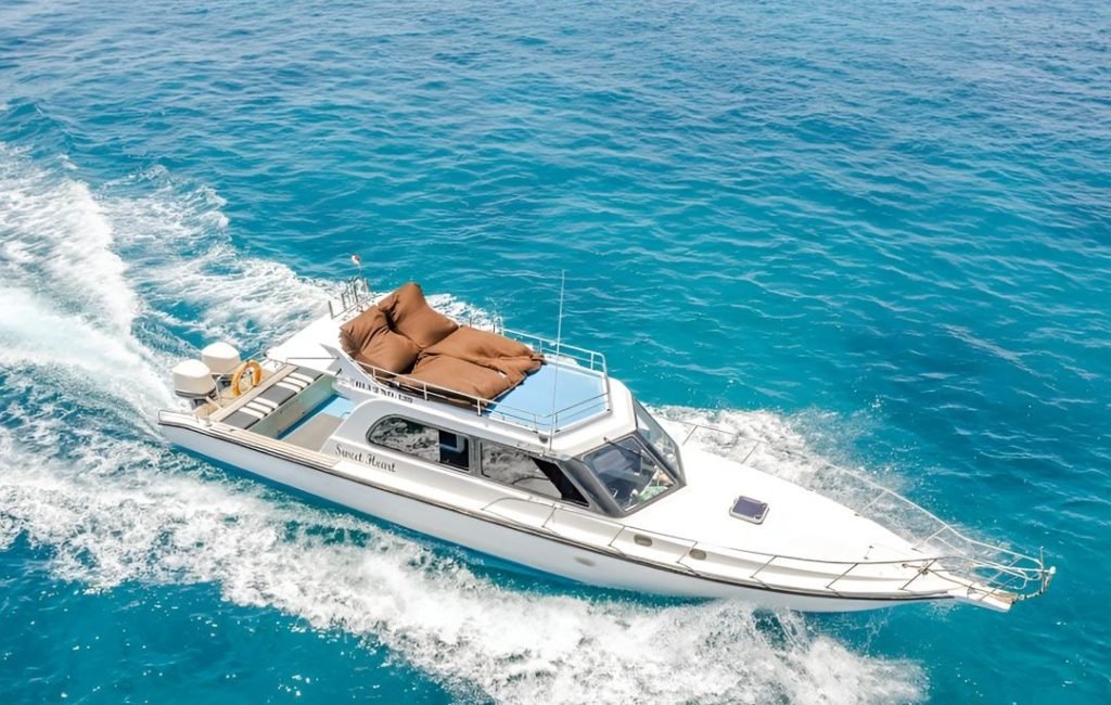Private Nusa Penida Yacht Charter3